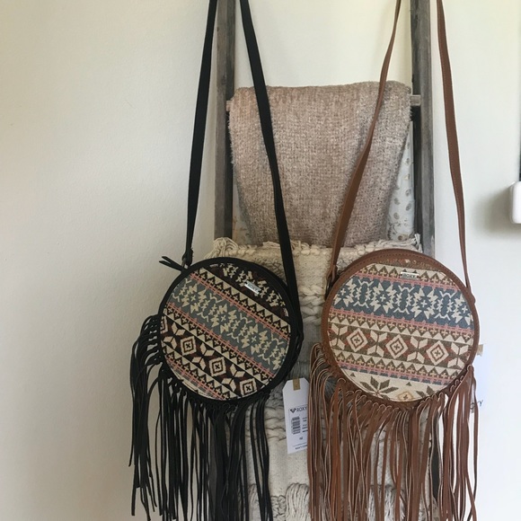 NWT ROXY CROSSBODY FRINGE FESTIVAL BAG (black) - Picture 7 of 8